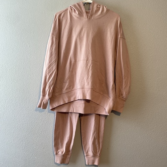 Lululemon LA Warm Down High-Rise Jogger and sweater  light pink with confetti - Picture 1 of 16